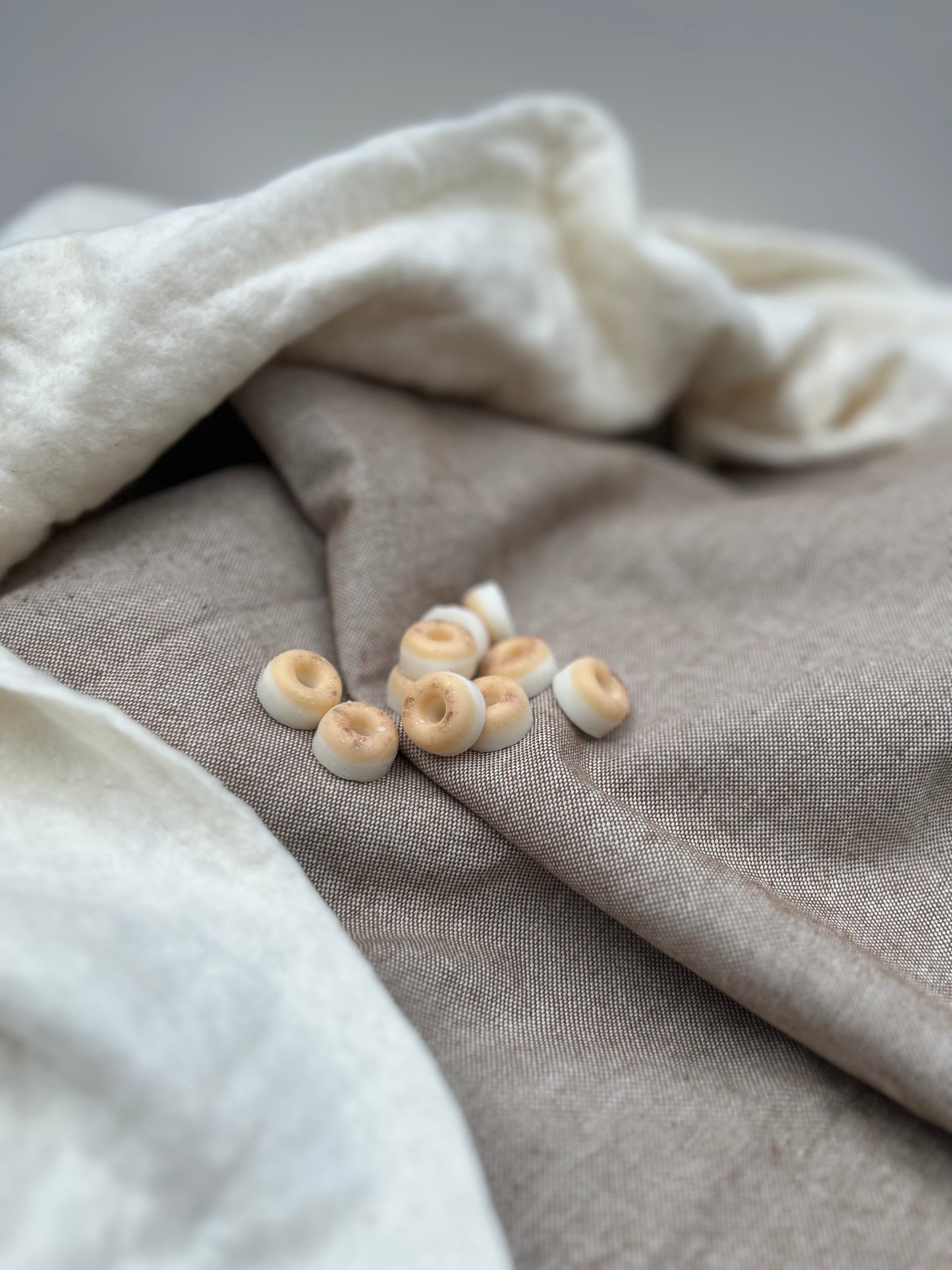 10 mini doughnut wax melt sample bags (15grams)