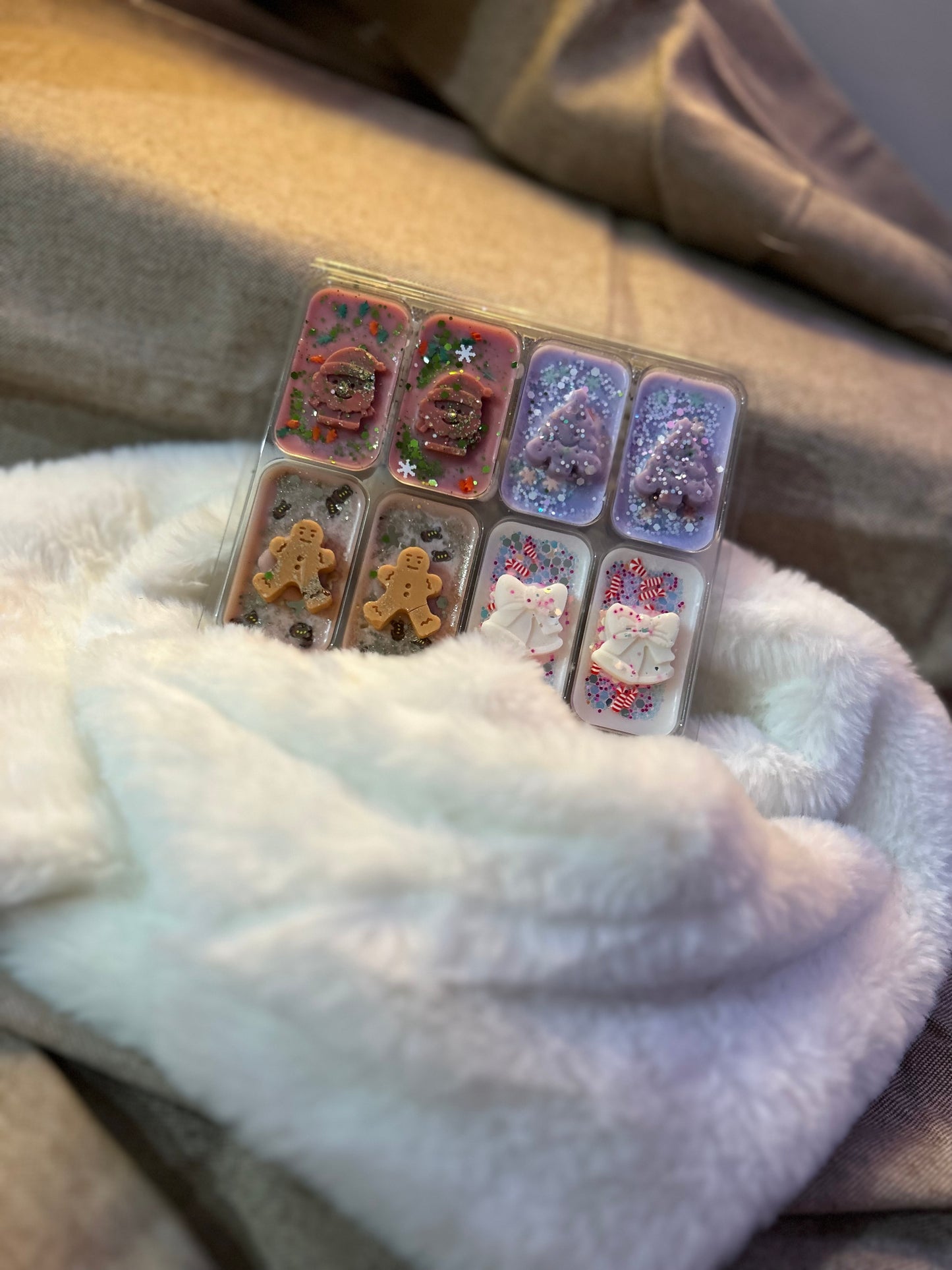 Christmas gift boxes with 4 scents 180g